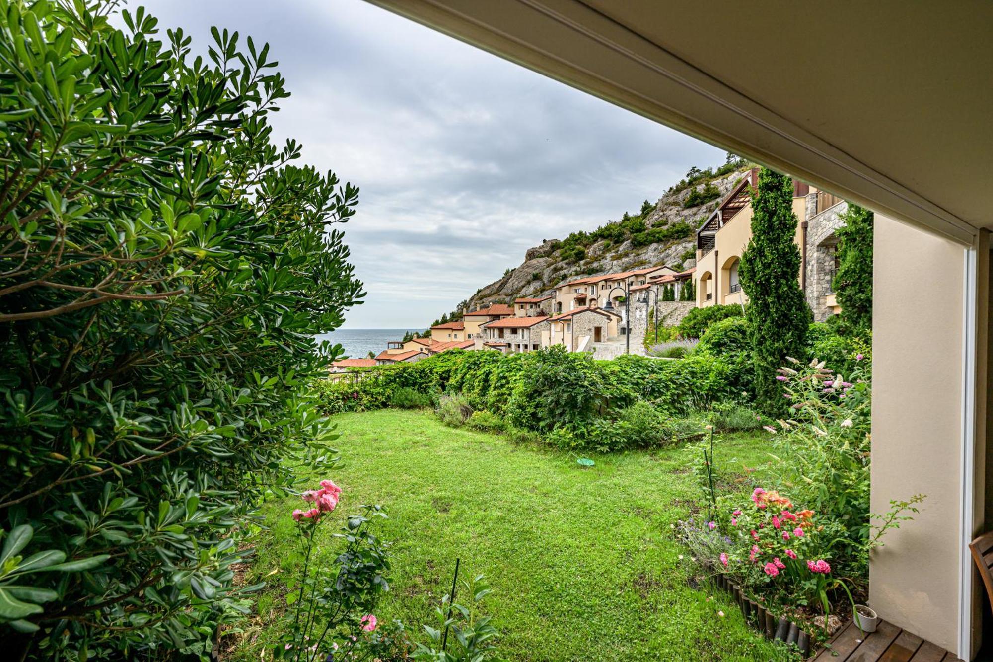 Portopiccolo Apartments With Garden And Beach Included Sistiana Exterior foto