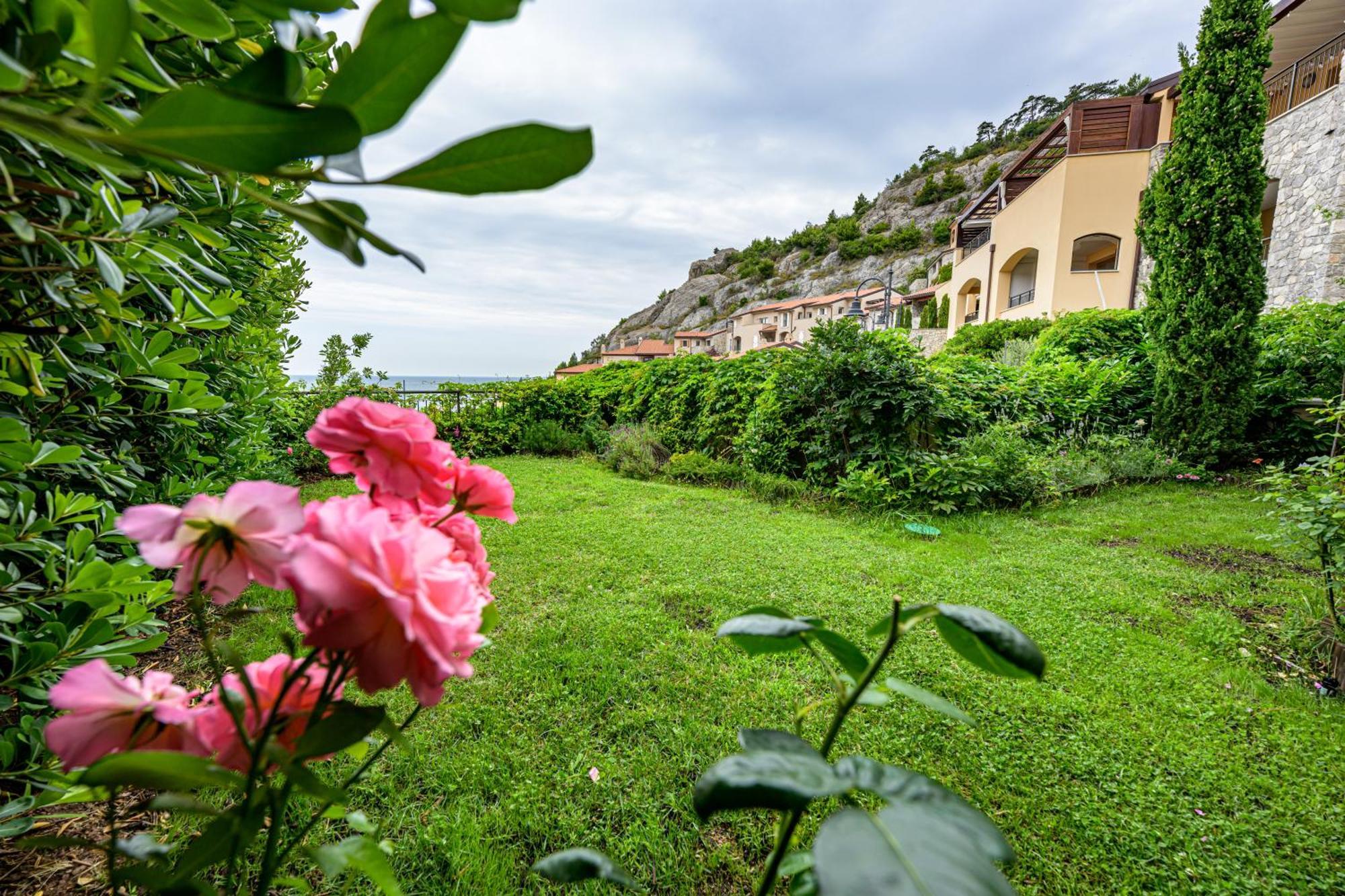 Portopiccolo Apartments With Garden And Beach Included Sistiana Exterior foto
